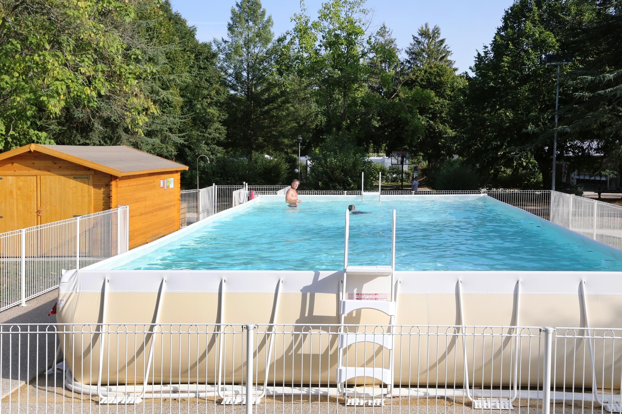 Bathing Camping Le Nid Du Parc - Villars Les Dombes