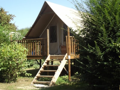 Tent canvas and wood