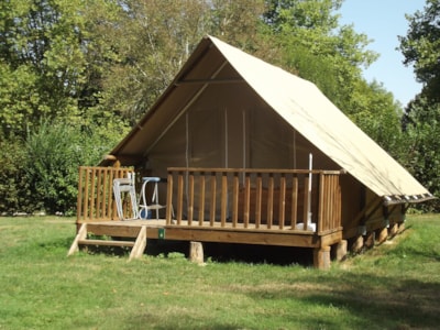 Tent canvas and wood