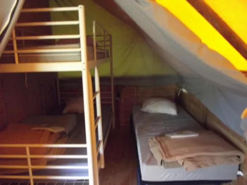 Location - Tente Toile Et Bois - image n°4 - CAMPING LE NID DU PARC