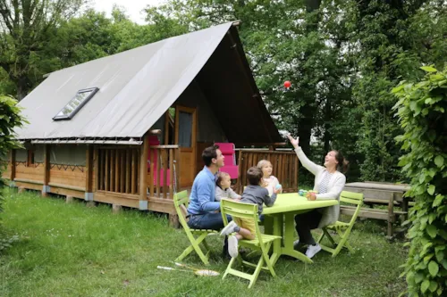 Location - Tente Lodge Toile Et Bois - image n°1 - CAMPING LE NID DU PARC