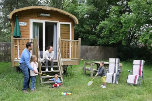 Location - Roulotte (2 Adultes Et 2 Enfant Jusqu'à 12 Ans) - image n°2 - CAMPING LE NID DU PARC
