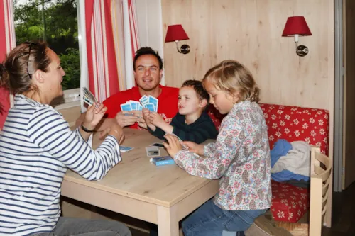 Location - Roulotte (2 Adultes Et 2 Enfant Jusqu'à 12 Ans) - image n°5 - CAMPING LE NID DU PARC