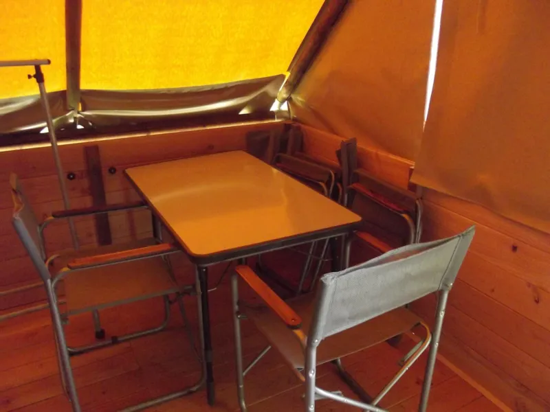 Tente Toile Et Bois - Adapté Pour Personnes À Mobilité Réduite