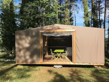 Accommodation - Maori Tent - Domaine du Coq Rouge