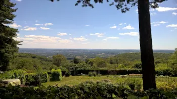 Domaine du Coq Rouge - Ucamping