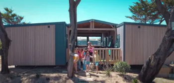 Accommodation - Mobile-Home Tropical Lodge Family 12 Pers/ 6 Bedrooms (36.80M² Unité) Tribu Xxl - Camping - Club Mahana