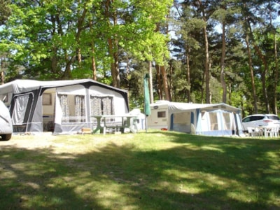Camping pitches : tents, caravan, motorhome