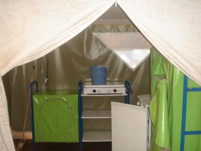 Canvas bungalow 2 bedrooms (without toilet blocks) - — 3