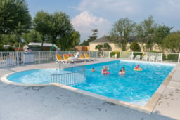 Camping LA FONTAINE - image n°15 - Roulottes