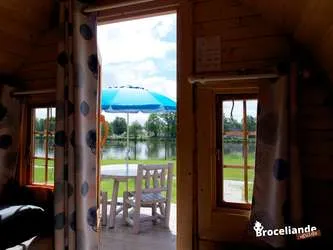 Tonneau (2 Adultes Et 2 Enfants)