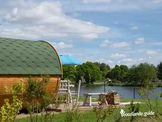 Tonneau (2 Adultes Et 2 Enfants)