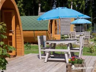 Pod (2 Adultes Et 1 Enfant)