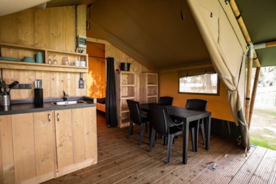 Safari tent with sanitary facilities — 2