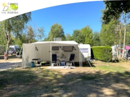 Kampeerplaats(en) - Pakket Kampeerplek Auto Tent, Caravan Of Kampeerauto 6A - Camping Les Bouleaux