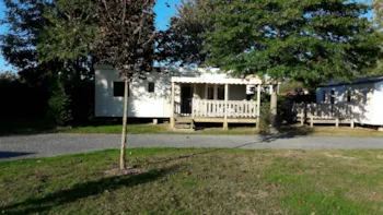 Accommodation - Mobil-Home Confort 34M² - 3 Bedrooms  + Half-Covered Terrace 9M² - Flower Camping Le Pavillon