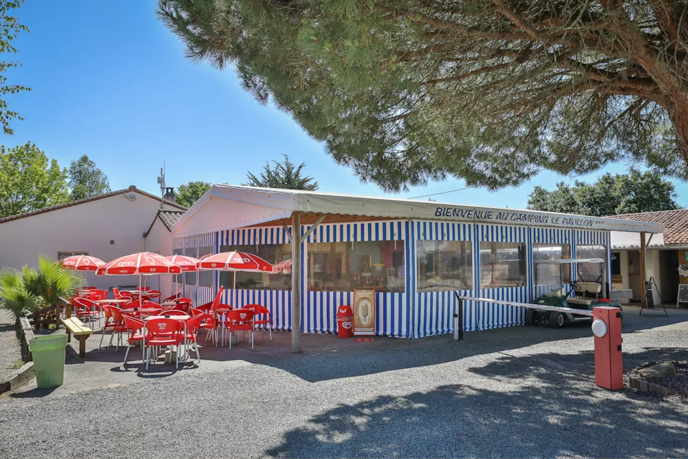Flower Camping Le Pavillon - image n°16 - UniversalBooking