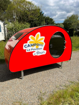 Location - New // Cosy Mobil Atypique M² (1Ch - 2Pers.) (Sans Sanitaires) + Auvent +Chaises + Bbq - Flower Camping Le Pavillon