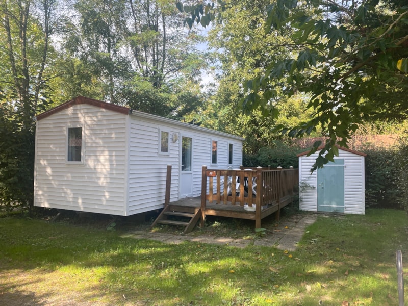 Standaard stacaravan - 1 slaapkamer (2/3 personen) + overdekt terras + TV