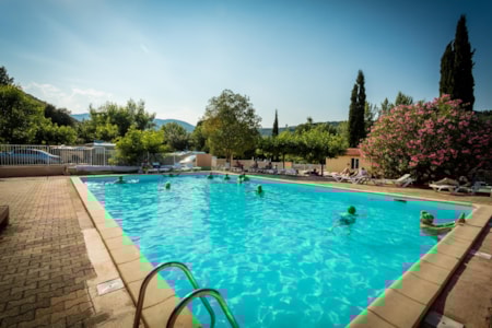 Flower Aloha Camping Club