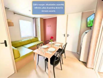 Mietunterkunft - Premium-Ferienhaus „Violette“ (2 Schlafzimmer) Mit Klimaanlage - Flower Aloha Camping Club