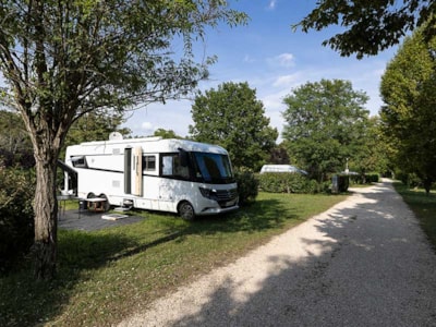 Climber Natura Package ( 1 camper van / 1 van / 1 caravan / 1 car & 1 tent )