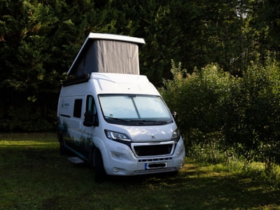 Climber Natura Package ( 1 camper van / 1 van / 1 caravan / 1 car & 1 tent )