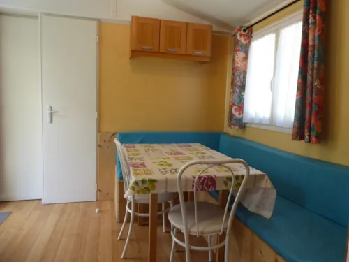 Huuraccommodatie(s) - Stacaravan Le Chamois 2 Slaapkamers / Aankomst En Alloceert Zondag In De Maanden Juli En Augustus. - image n°4 - Camping Les Marmottes