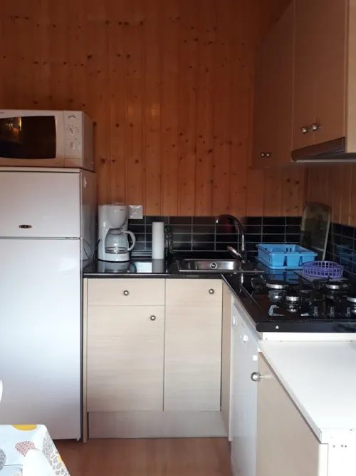 Location - Chalet Bois Mélèze 2 Chambres / Arrivée Et Départ Le Dimanche En Juillet Et Août - image n°4 - Camping Les Marmottes