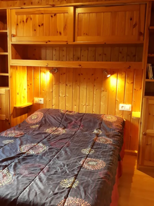 Location - Chalet Bois Mélèze 2 Chambres / Arrivée Et Départ Le Dimanche En Juillet Et Août - image n°6 - Camping Les Marmottes