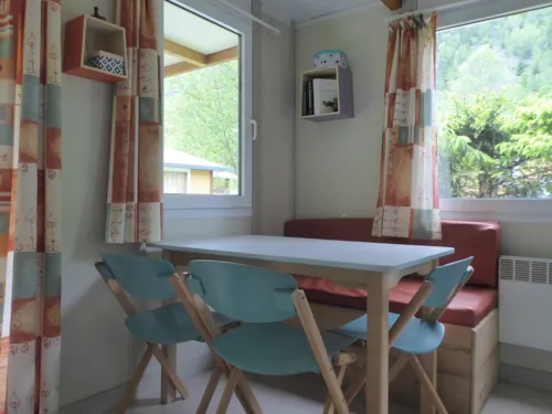 Huuraccommodatie(s) - Chalet Club Arnica 2 Slaapkamers / Aankomst En Alloceert Zondag In De Maanden Juli En Augustus. - image n°2 - Camping Les Marmottes