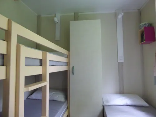Huuraccommodatie(s) - Chalet Club Arnica 2 Slaapkamers / Aankomst En Alloceert Zondag In De Maanden Juli En Augustus. - image n°6 - Camping Les Marmottes