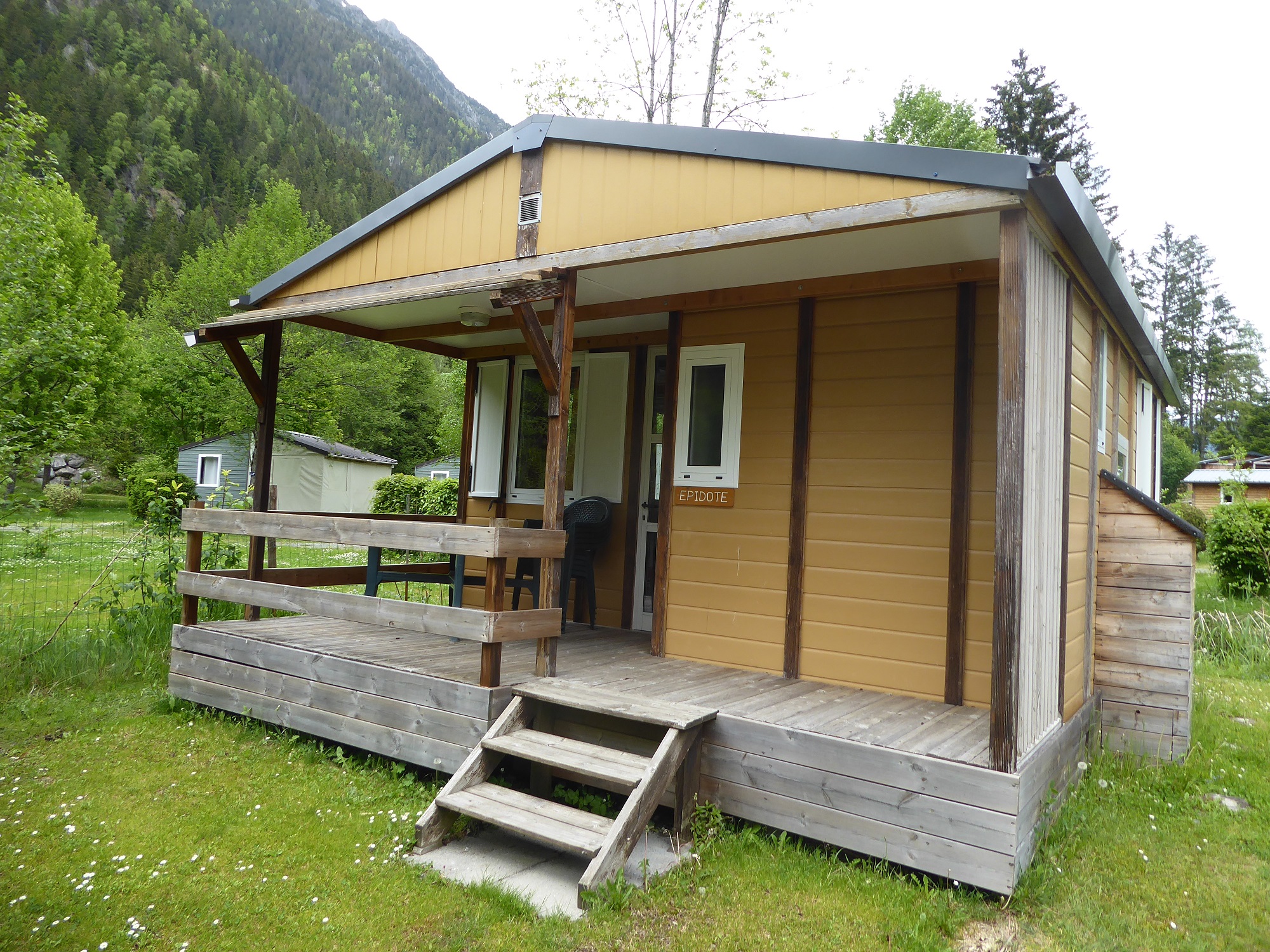 Location - Chalet Club Epidote 2 Chambres / Arrivée Et Départ Le Samedi En Juillet Et Août - Camping Les Marmottes