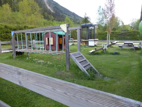 Pitch - Pitch : Camping-Car Or Car + Tent Or Car + Caravan - image n°8 - Camping Les Marmottes