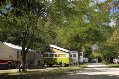 Pitch tent, caravan or motorhome