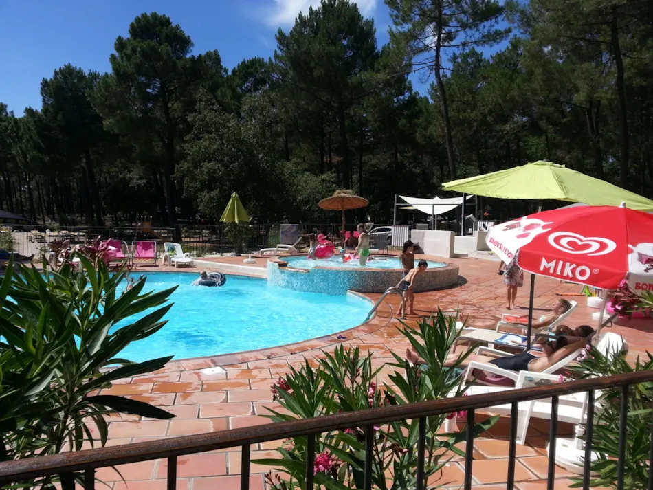 Camping La Simioune Vaucluse et Drome Provencale