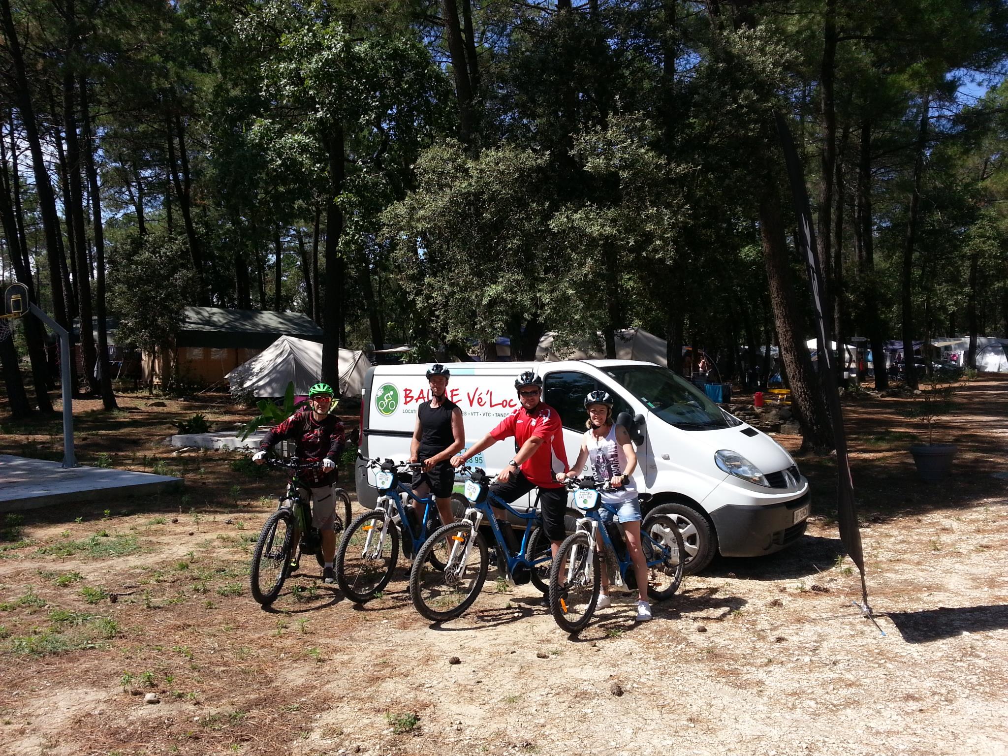 Sport Camping La Simioune En Provence - Bollene