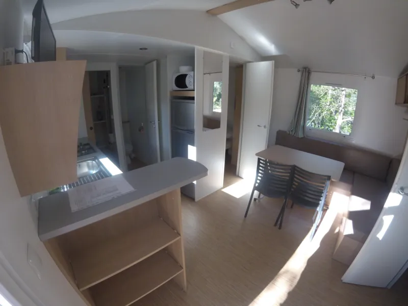 Mobil-Home Provence Climatisé -2 Chambres  + Tv (2 Adultes  + 2 Enfants)