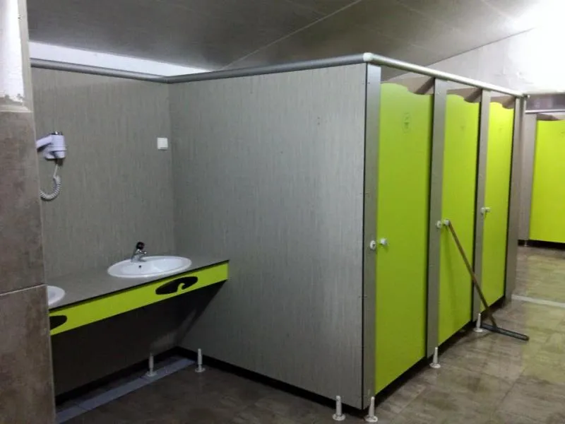 Emplacement 1 Personne Et Électricité Inclus