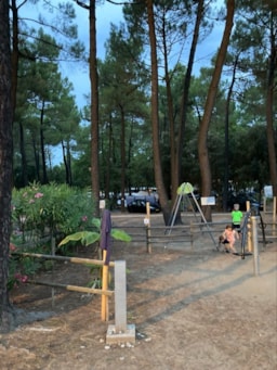 Camping La Simioune en Provence - image n°20 - Roulottes