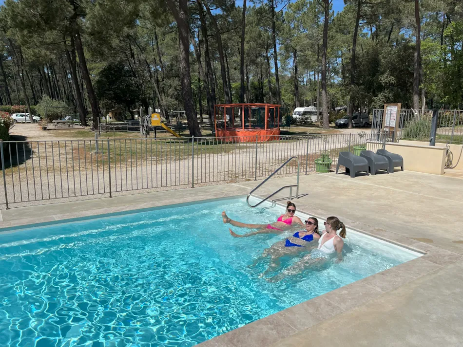 Camping La Simioune Vaucluse et Drome Provencale