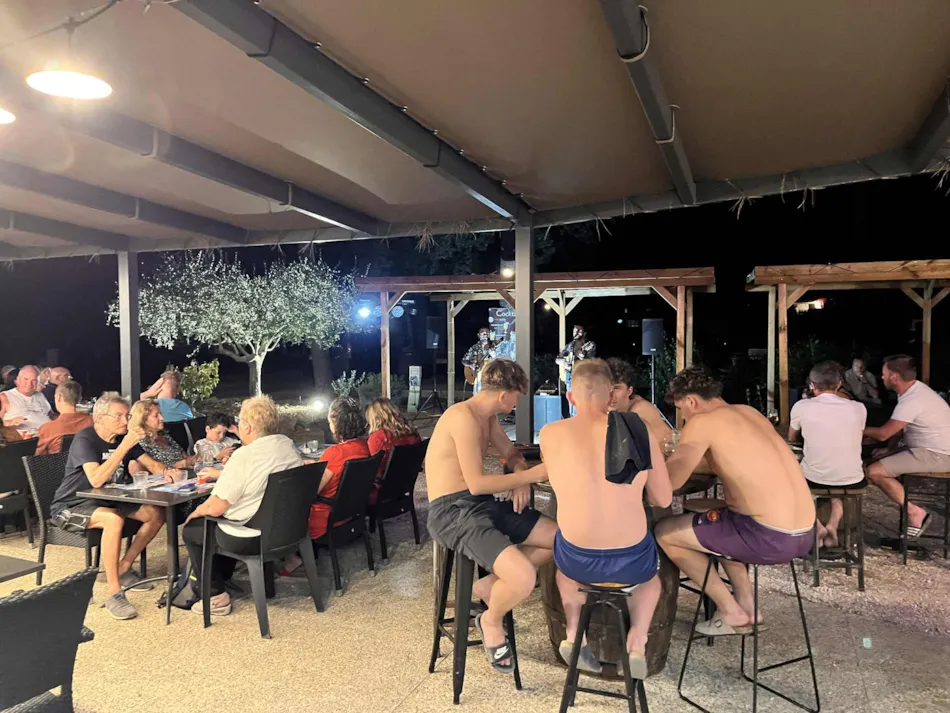 Camping La Simioune Vaucluse et Drome Provencale