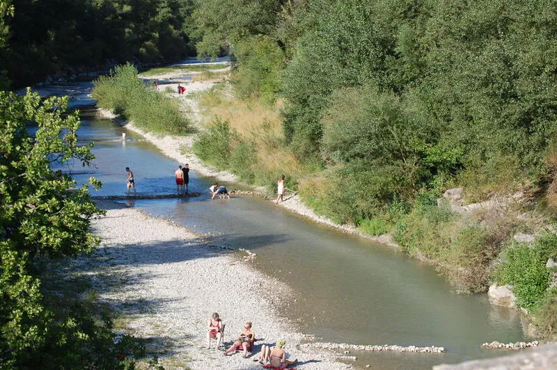 Camping La Simioune Vaucluse et Drome Provencale