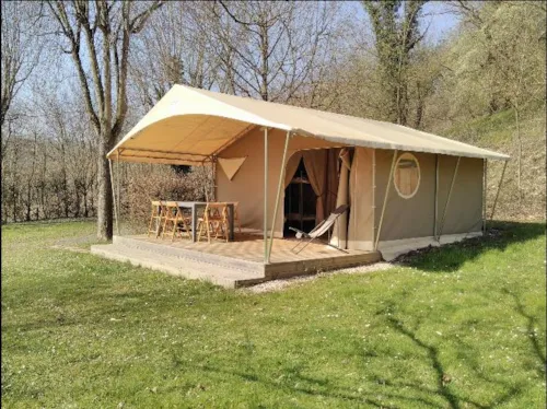 Location - Bungalow Toilé 2 Chambres - image n°1 - Camping Du Bois De La Dame