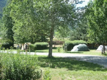 Stellplatz - Stellplätze Standort - CAMPING LES ECRINS