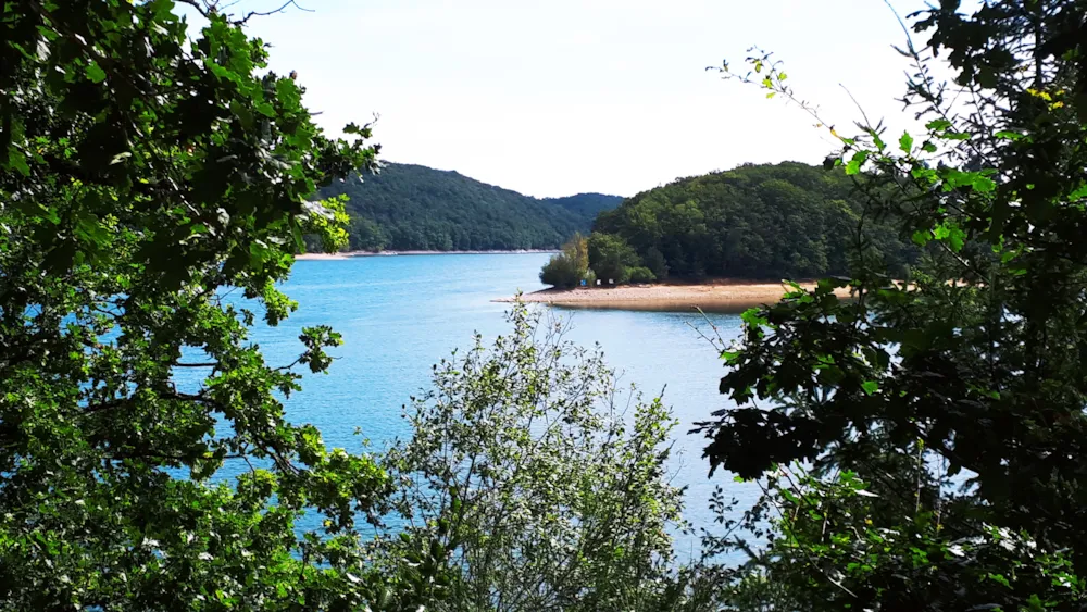 Camping Les Rives du lac Cantalès