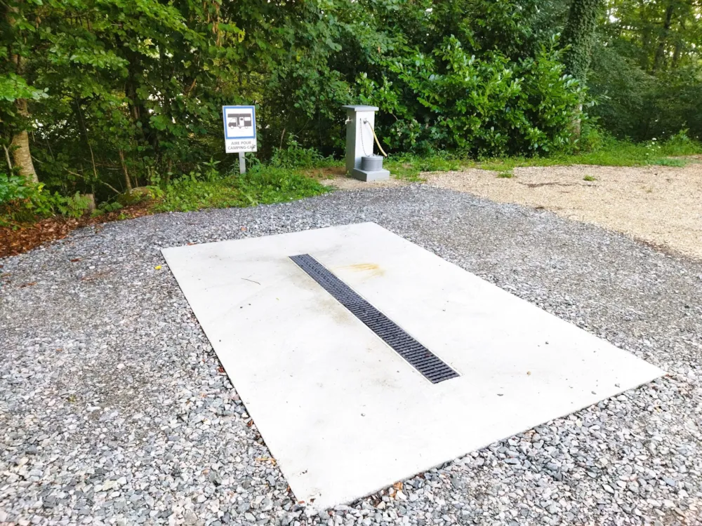 Camping Les Rives du lac Cantalès