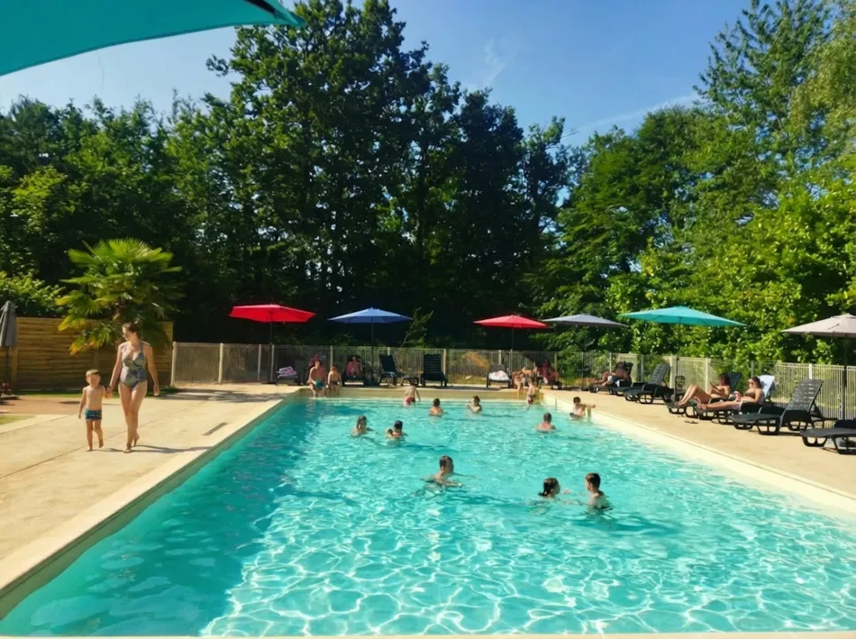 Camping Les Rives du lac Cantalès