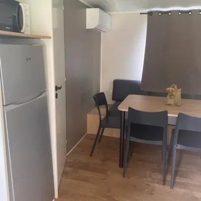 Mietunterkunft - Mobilheim 3 Zimmer + Klimaanlage. Ankunft 16.00 Uhr Abfahrt 10.00 Uhr - image n°3 - Camping Bois & Toilés