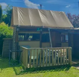 Locatif - La Cabane sans Sanitaires. Arrivée 16h Départ 10h. Max - Camping Bois & Toilés